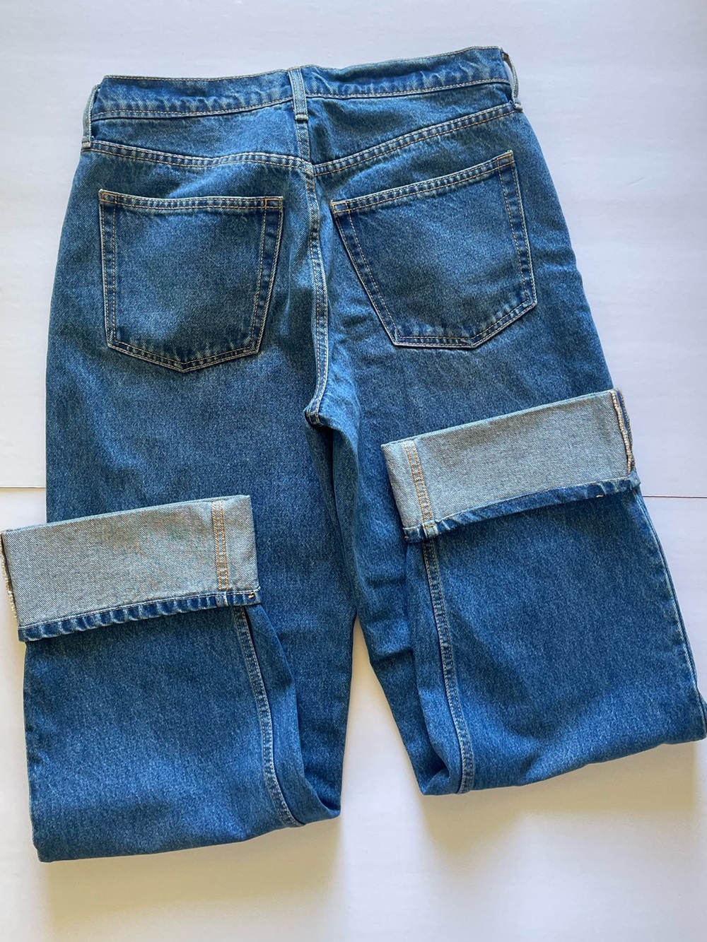 Mid Rise 90’s Baggy cuffed women’s jeans SZ 6 - Picture 2 of 9